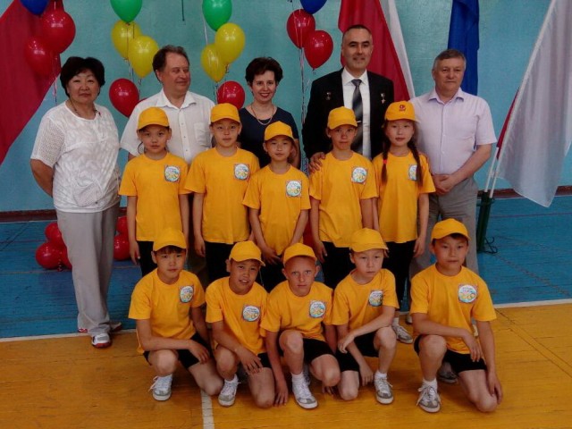 Агинские школьники стали первыми на соревнованиях "Веселые старты"