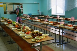 В школах Агинского проверили качество горячего питания