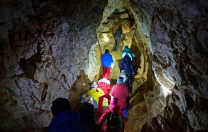 Оперный концерт в подземных пещерах Хээтэй (видео)