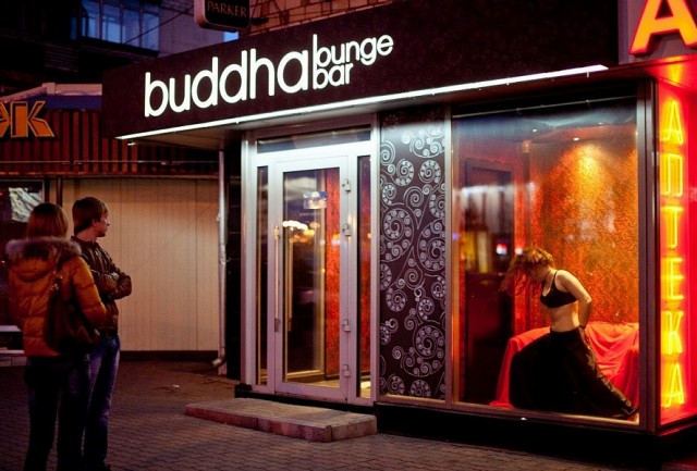 В Красноярске закрылся скандальный «Будда-бар»
