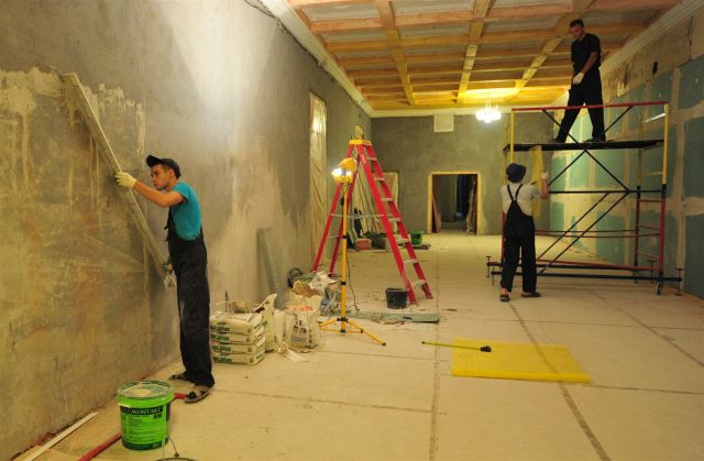 Возобновлены работы по реконструкции здания Дома культуры в Узоне