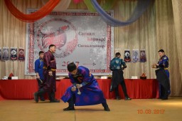 Прошло районное соревнование по национальному состязанию "hээр шаалга" в Хара-Шибири