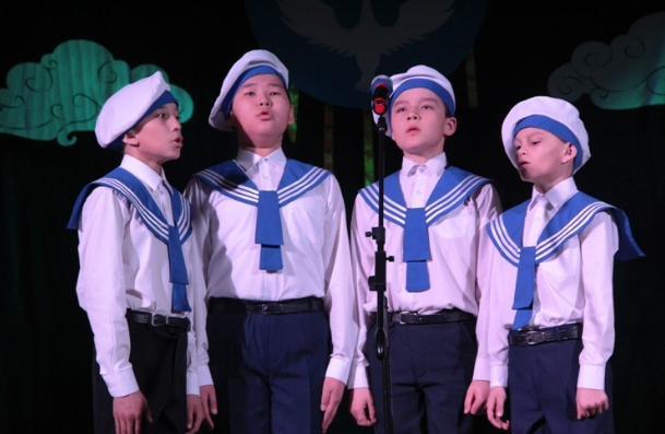 Гран-при окружного конкурса детского творчества завоевали школьники Могойтуйского района 8