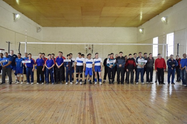 Турнир по волейболу на призы памяти Батуева Д.Б. прошел в Хойто-Аге 4