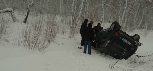 Автомобиль перевернулся из-за снегопада в Дульдургинском районе
