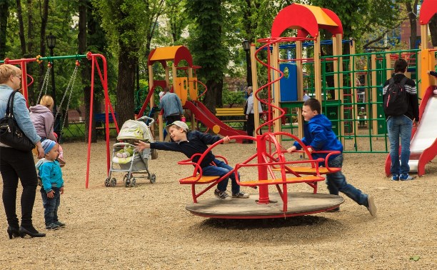 В Дульдургинском районе выявлены нарушения в детских игровых площадках