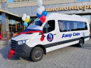 Национальному театру «Амар сайн» вручили ключи от нового автобуса