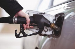 В России цены на бензин в 2018 году могут превысить 50 рублей за литр