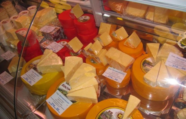Половина сыров в магазинах Забайкалья оказалась опасной подделкой