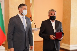 Губернатор Забайкальского края вручил государственную награду родственникам Ирины Дугаровой