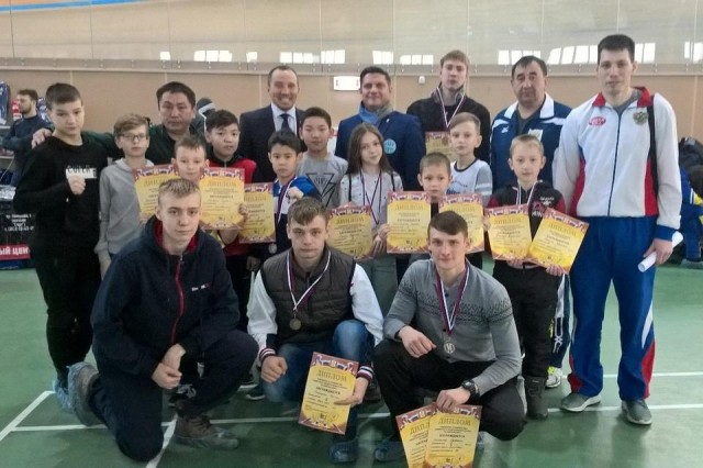 Агинские кикбоксёры привезли медали с чемпионата Сибири