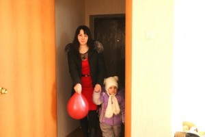 Сирота из Агинского спустя 10 лет получила жильё, где будет жить с дочерью