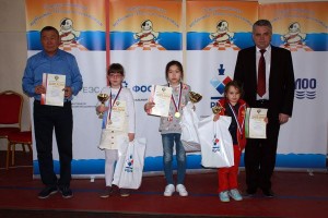 Возглавляющая рейтинг лучших шахматистов школьница из Агинского выиграла первенство России