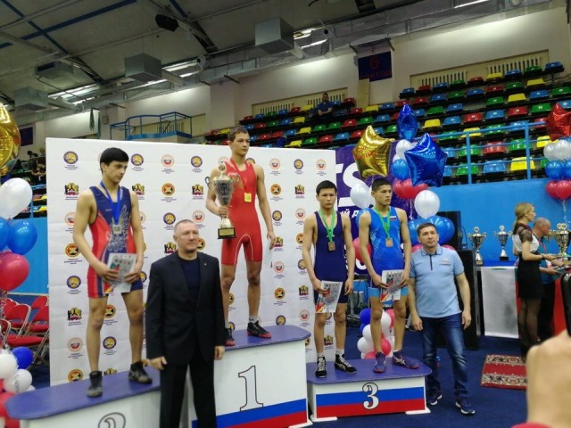 ​Успехи на всероссийских соревнованиях в Хабаровске по спортивной борьбе среди юношей 3