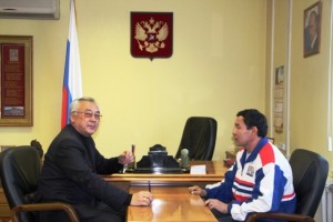 Сенатор Баир Жамсуев провел личный прием граждан в Агинском