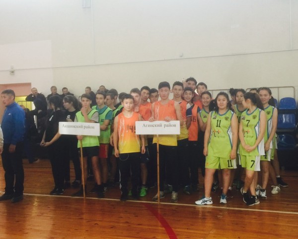 Школьные команды из Урда-Аги завоевали "золото" и "серебро" баскетбольной лиги "КЭС-Баскет" 0