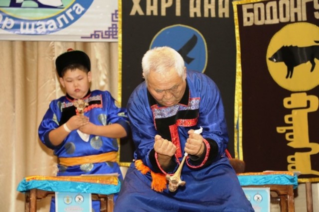 Абсолютным чемпионом краевого турнира «Һээр шаалга» на призы газеты «Толон» стал 13-летний школьник 8