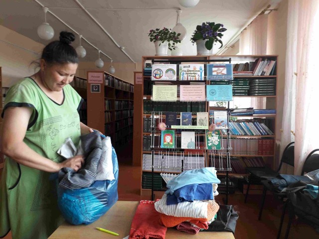 В Судунтуйской библиотеке выполнен проект «Протяни руку помощи»