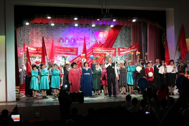 В день народного единства в округе состоялся грандиозный гала-концерт «Не стареют душой ветераны" 1