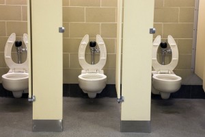 Суд обязал власти Могойтуйского района дать деньги на тёплый туалет в сельской школе