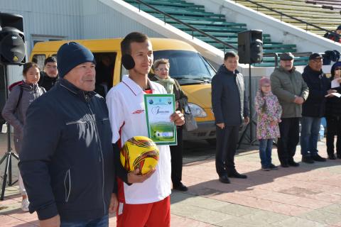 Состоялся VIII открытый турнир по футболу на призы памяти Никона Комогорцева 13