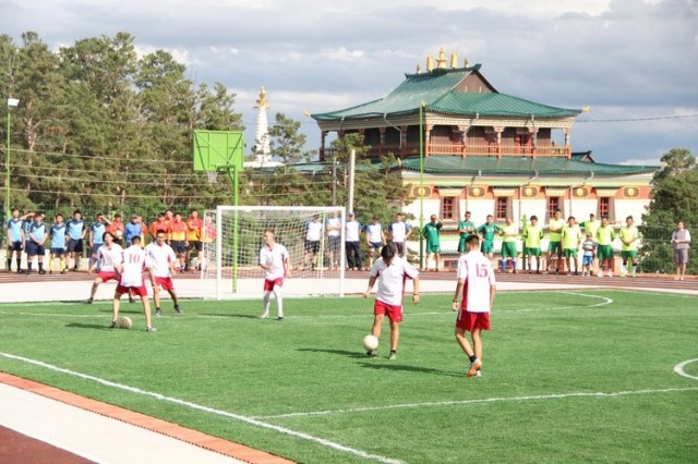 Прошло открытие многофункциональной спортивной площадки в Амитхаше