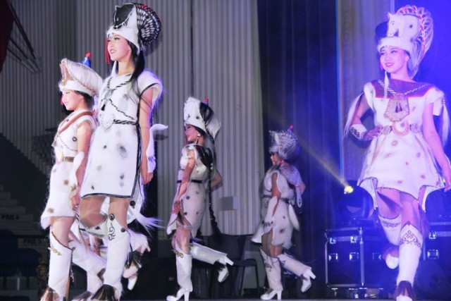 Красавицы из Агинского округа стали лауреатами конкурса «Дангина» на Алтаргане  2