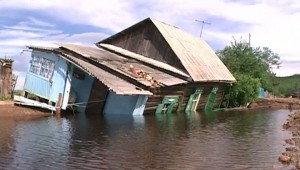 Работники Росреестра края перечислят зарплату в помощь пострадавшим от наводнения