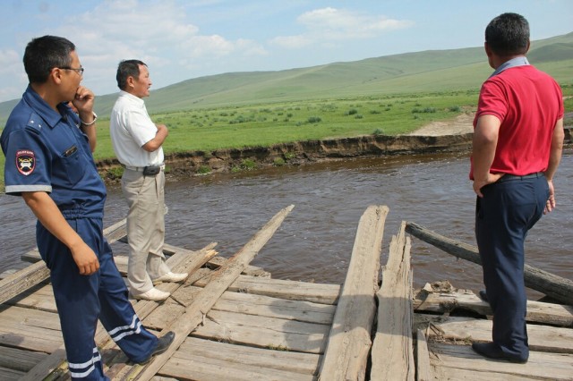 В могойтуйском районе от паводка пострадали два моста