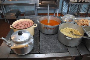 Власти Забайкалья готовы выделять 24 рубля на питание школьников из малоимущих семей