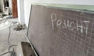 Депутат Сутурин обвинил минфин в издевательстве над учителями.