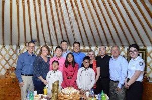 Дети из Монголии, усыновленные американцами, приехали на Родину